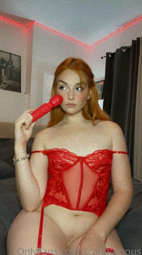 scarlalishous hot star photo