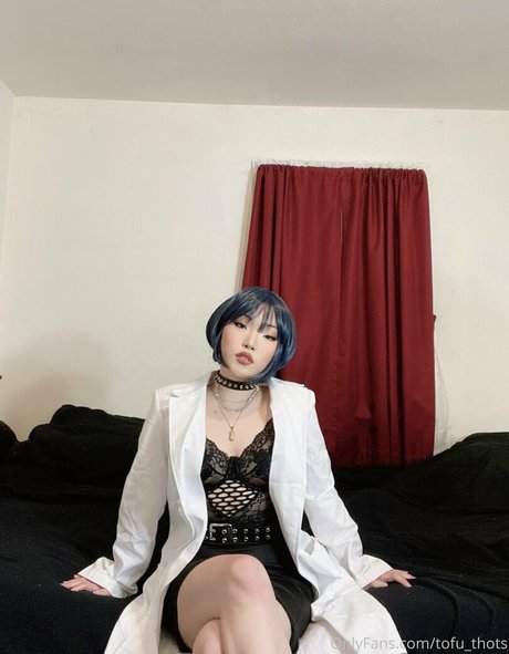 tofu thots nice model pics