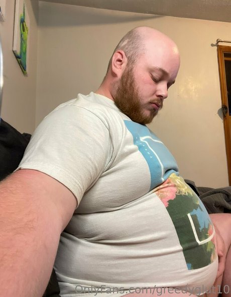 brunette petite onlyfans exclusive photo