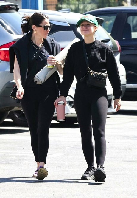 Kristen Bell high quality model images