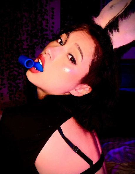 Bunny Buggs beautiful model images