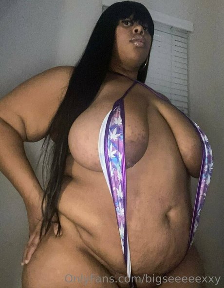 bigseeeeexxy pornstar sexy photo