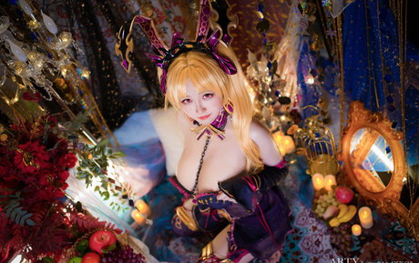 Arty Huang model art pictures