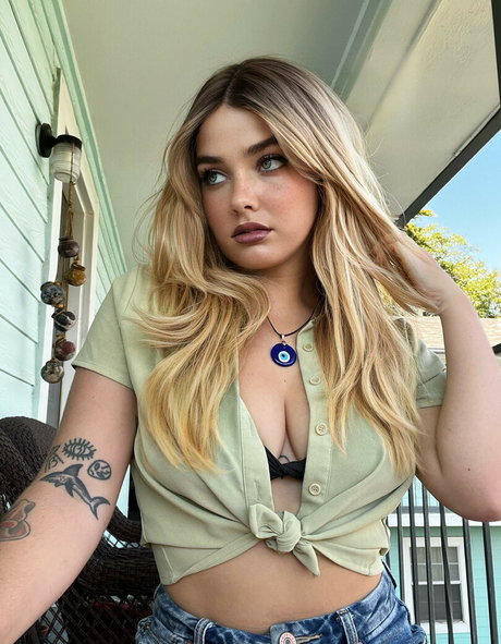 Serena Stone star nice galleries