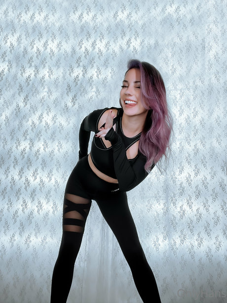 skinny brunette onlyfans naked photos