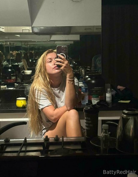 batty red hair model free galleries