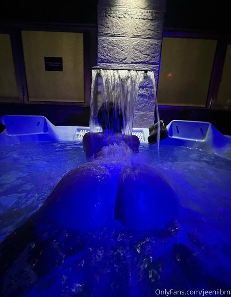 Jeeniibm model erotic gallery