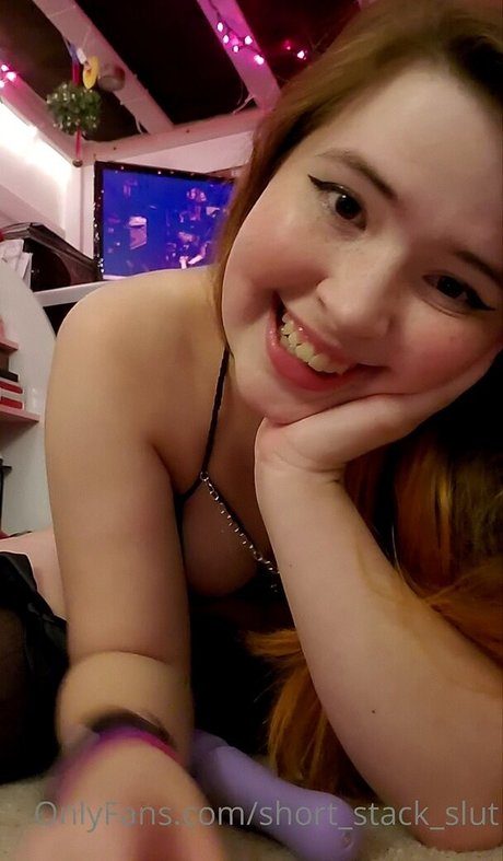 Short Stack Slut nude actress pic