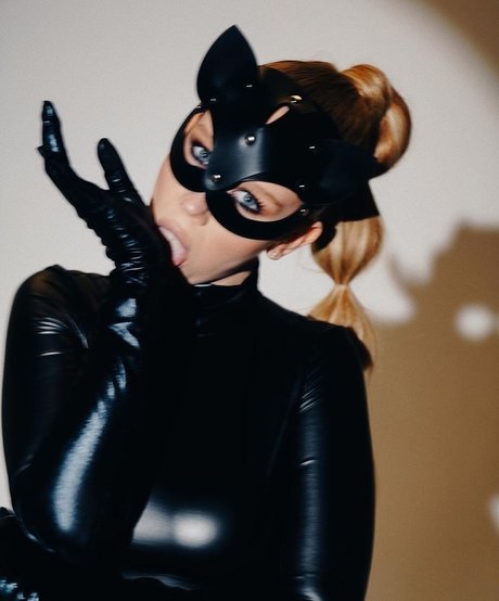 Lisa Barysheva model top photo