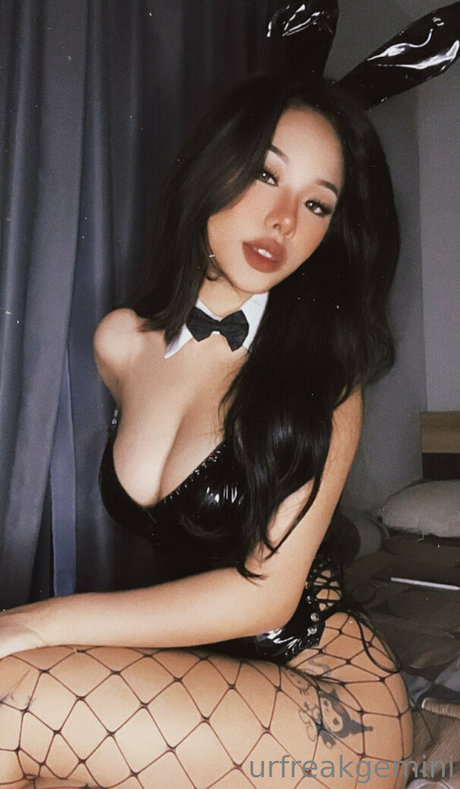 urfreakgemini nudes model pic