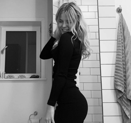 kazy morizon erotic pornstar picture