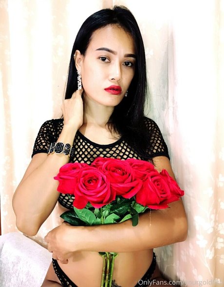 Yourgoldfish hd pornstar gallery