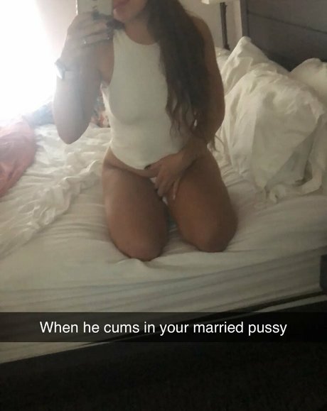 Emmashore erotic model photo