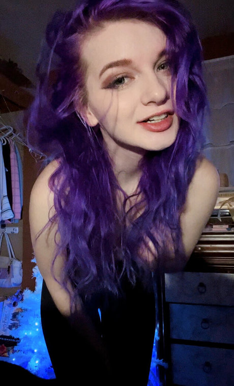 Aelarose naked actress picture