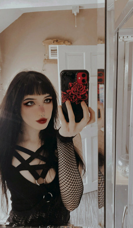 Purtygoth sex model archive