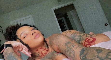 hurricane tori sexy actress pic