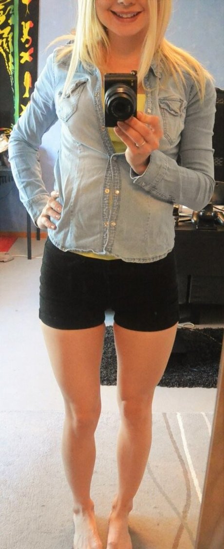 Whatever Girl pornstar beautiful archive