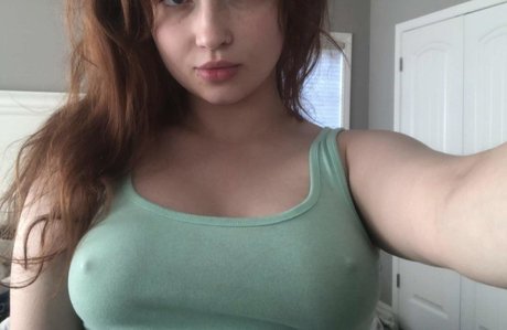 Scarlett Somebody star pics