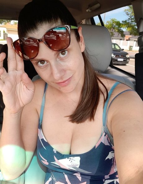 aussielilyfox naked actress photo