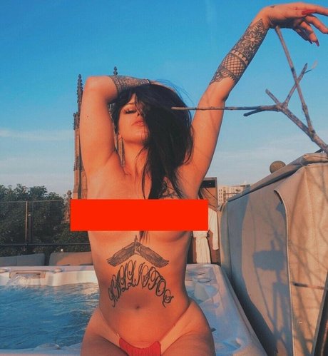 Bootiiebeth model naked galleries