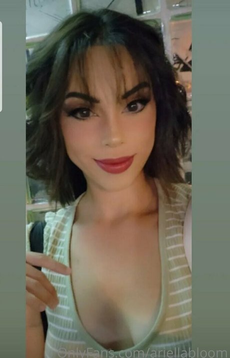 ariellabloom perfect actress pics