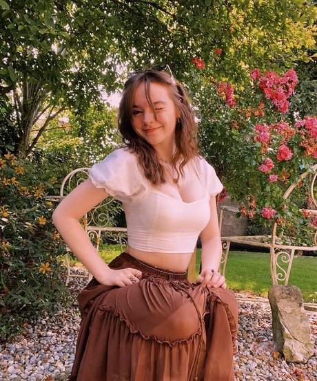 Laura Anne model nudes photos