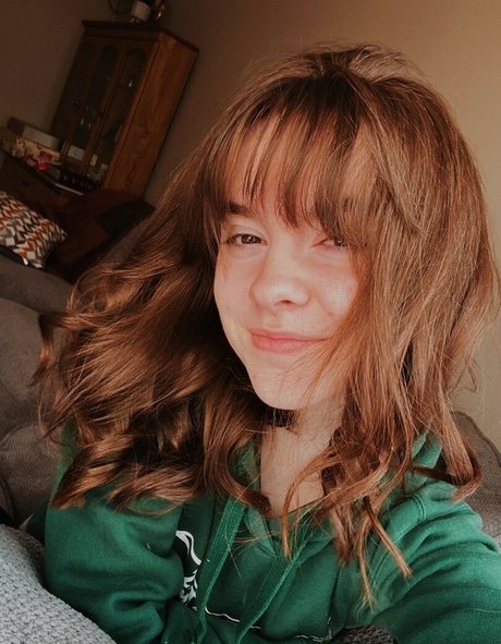 Laura Anne model pretty image