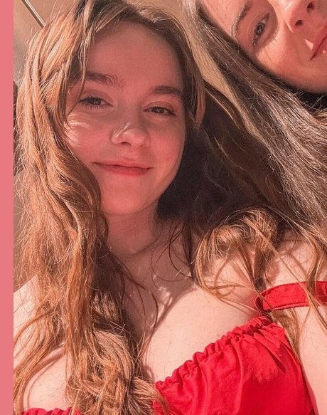 Laura Anne model porn galleries