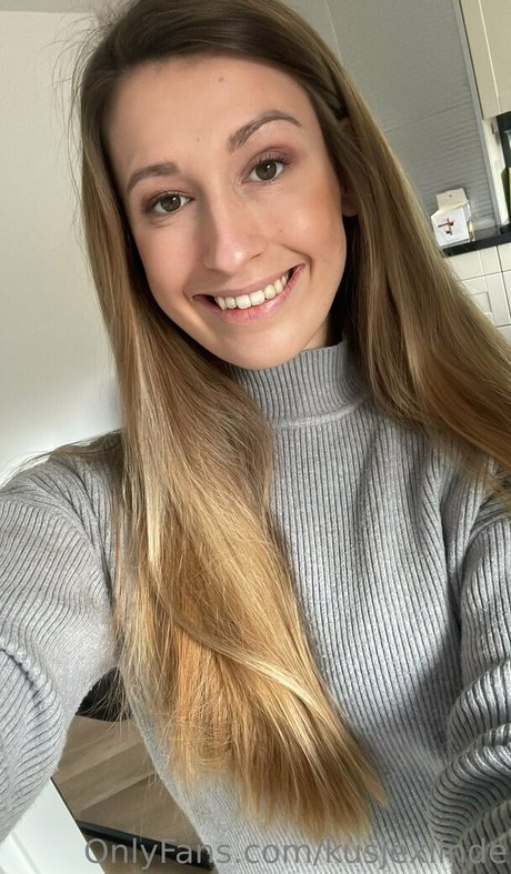 kusjexlinde sexy pornstar pictures