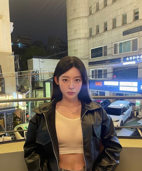 serenity__247 pornstar adult photo