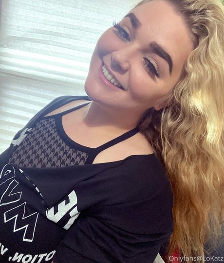 loganmilf hd pornstar img