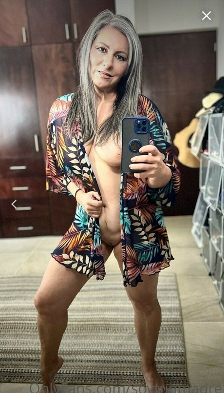 Paty Bacelis model nudes pictures