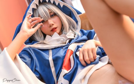 asian blonde onlyfans sexy photo