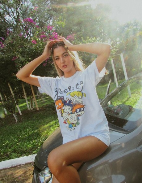 freesachorra naked model img