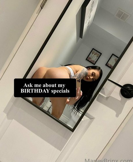 marleybrinx erotic model picture