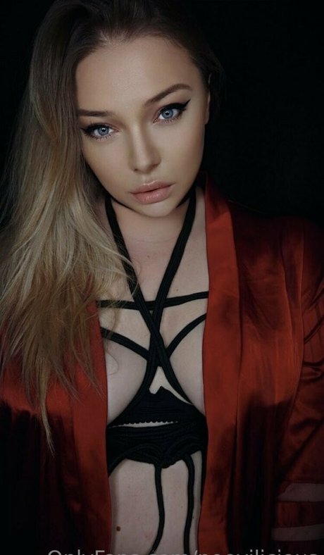 neevilicious art actress image