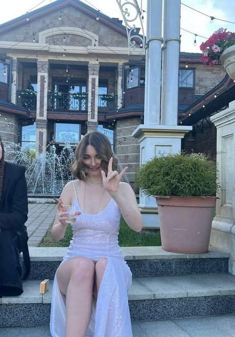 Ahrinyan sex actress pic