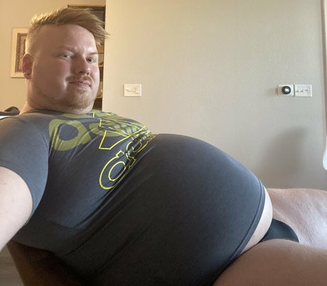 gimmefiction adult model picture