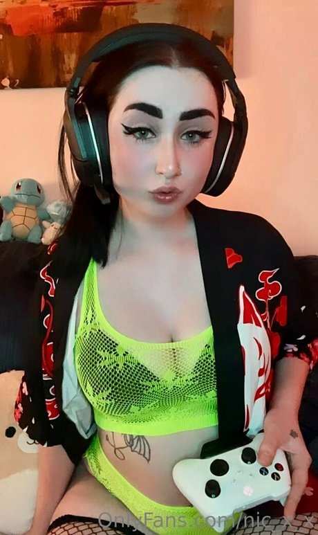 nic x x pornstar nude images