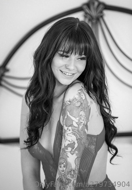 noe waymefree240399 model high quality picture