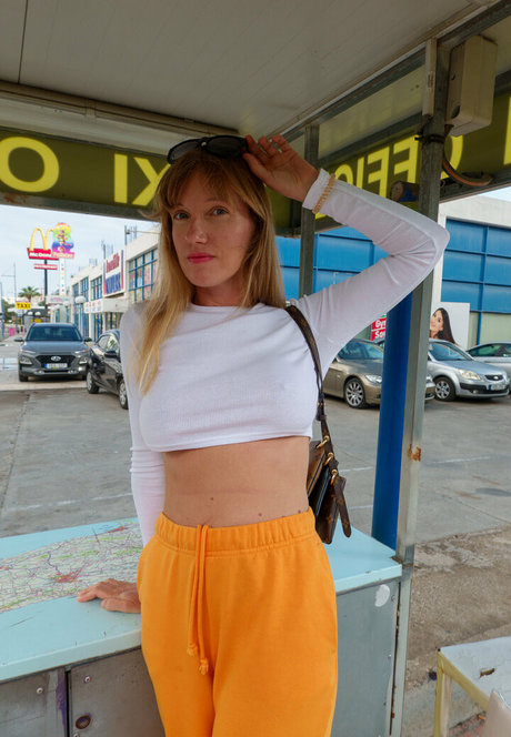 Da Moroshka star pretty pictures