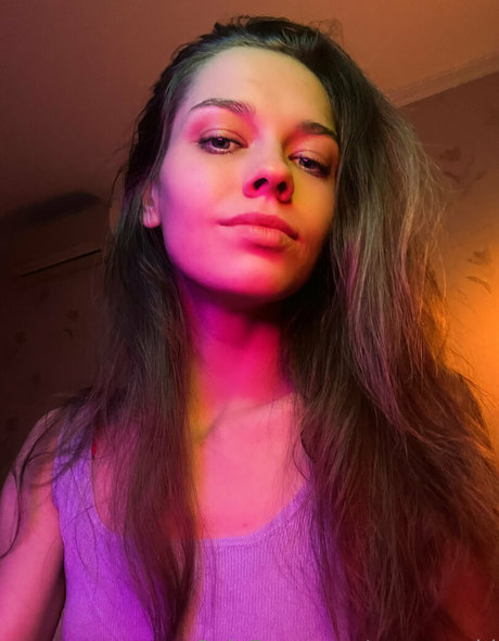 emmapaid sex model pictures