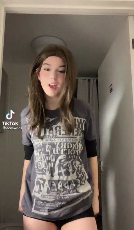 aceswrldss pornographic model gallery