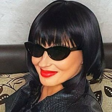 lbukawski perfect actress images