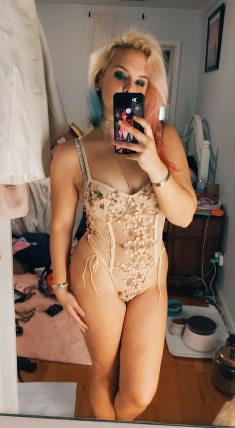 The Sarah Gracie top model galleries