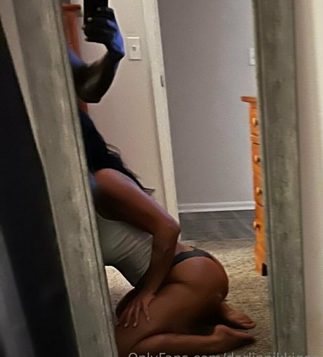 DarlinNikkiQOS hd model picture