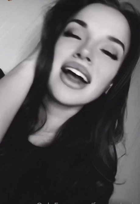 freemelanie pornstar nudes galleries