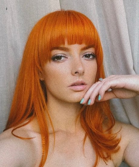 Dakota Blue Richards naked pornstar pics