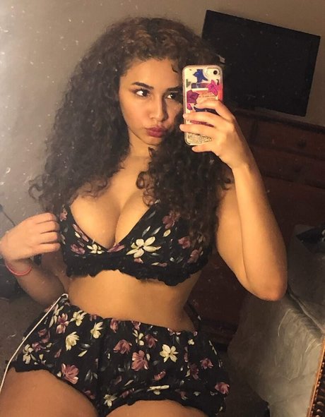 brimercado14 porn actress photo