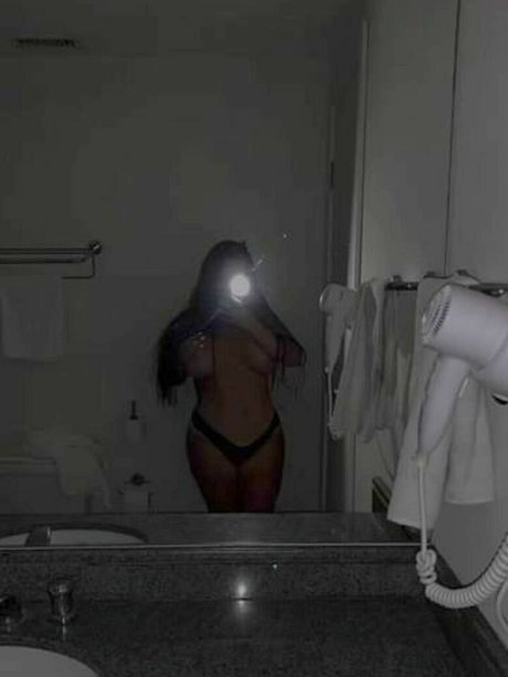 alecavalcanticorreia model exclusive archive